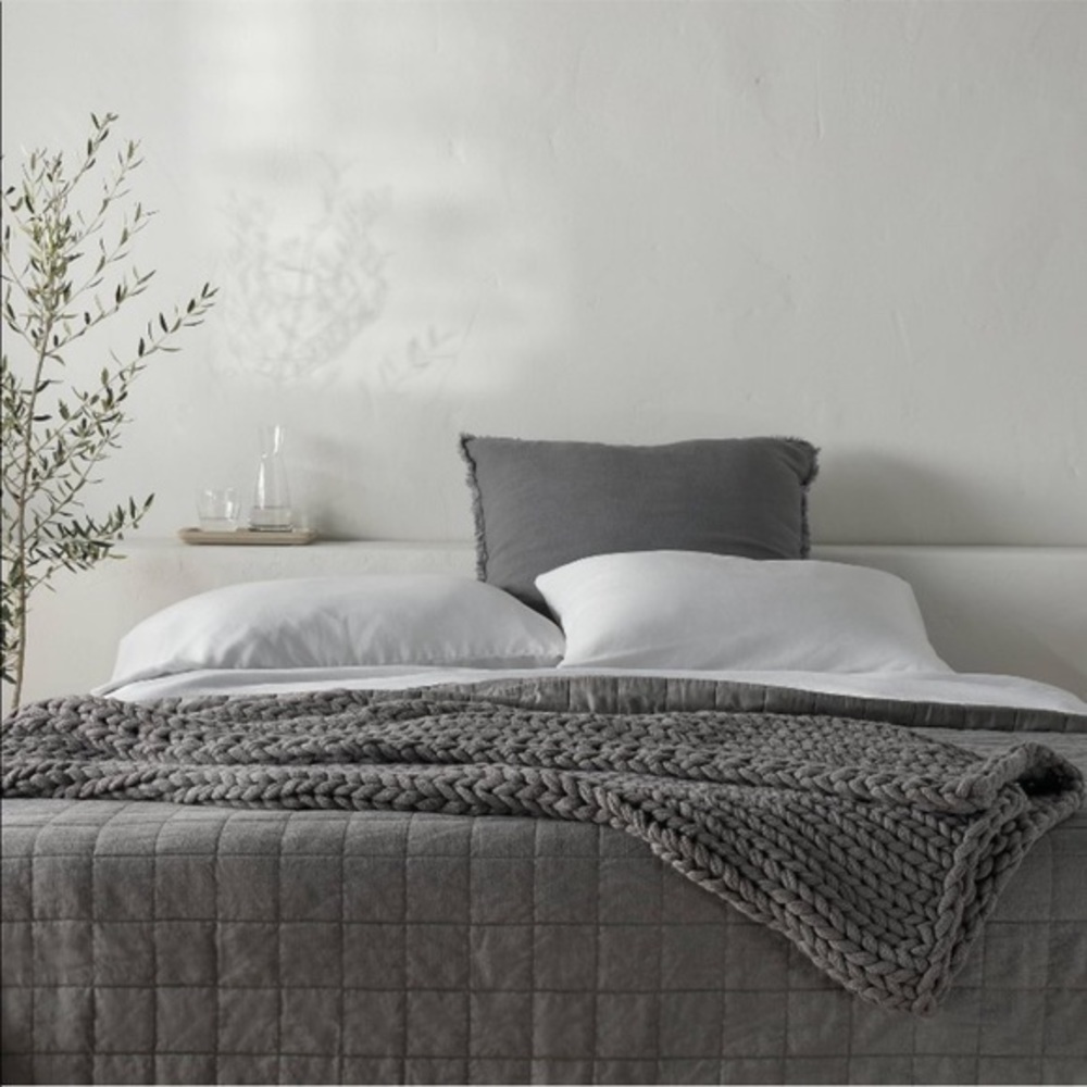 Casaluna Hand Knit Bed Throw
